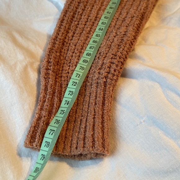 Aritzia Wilfred Cardigan - Picture 9 of 9